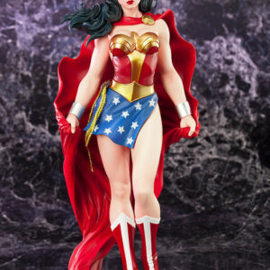 DC UNIVERSE Wonder Woman ArtFX Statue (Reproduction)